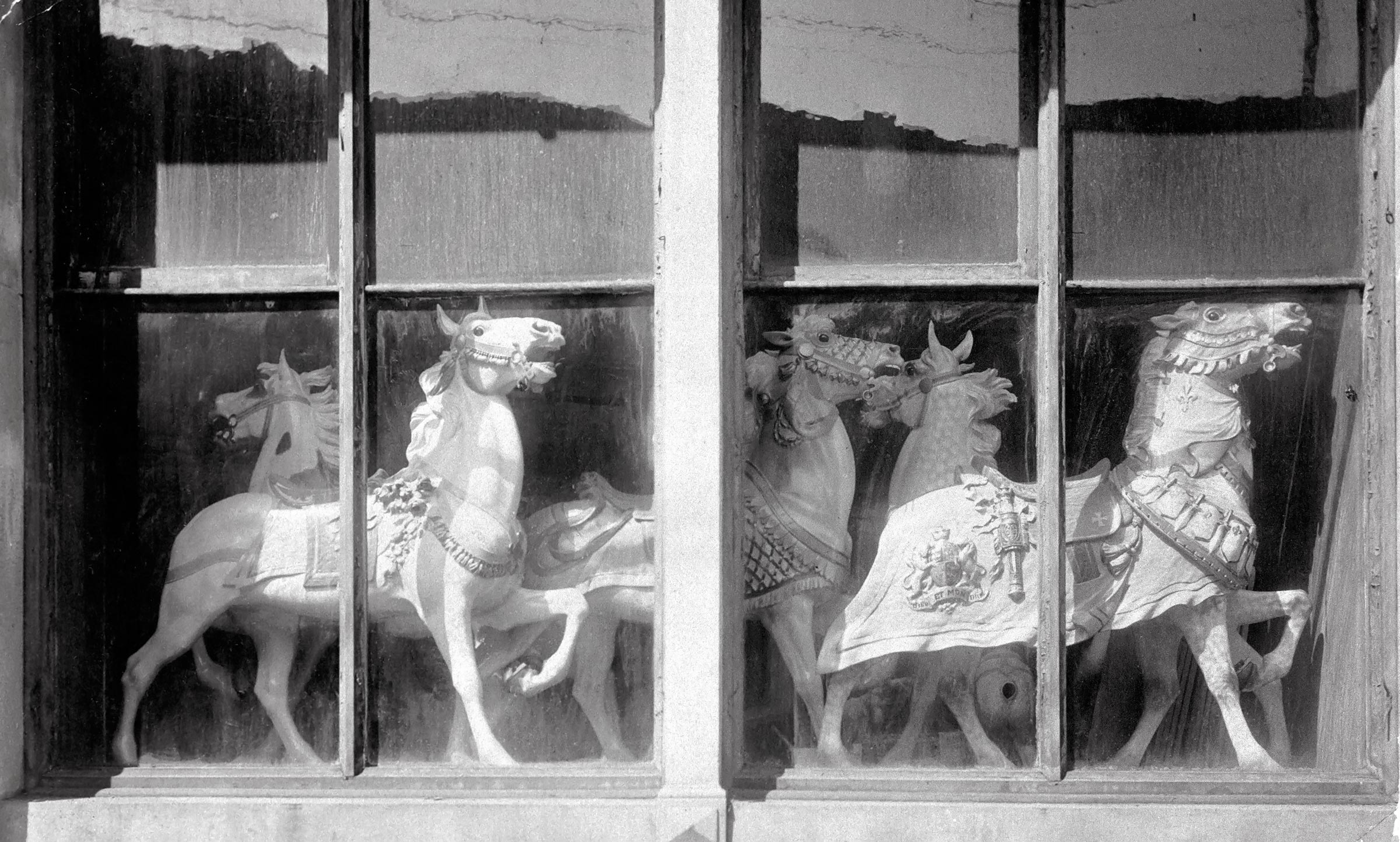 D. C. Müller & Bro. shop window, Germantown, Pennsylvania, c.1908.