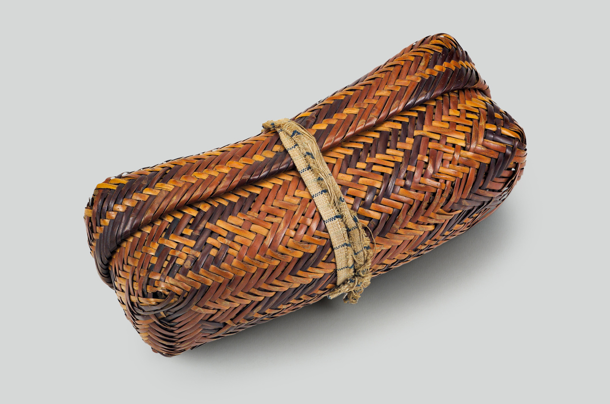 Once-known maker, basket with lid, probably Cherokee